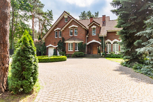 Best Local Driveway Pavers  in Jeffersonville, IN